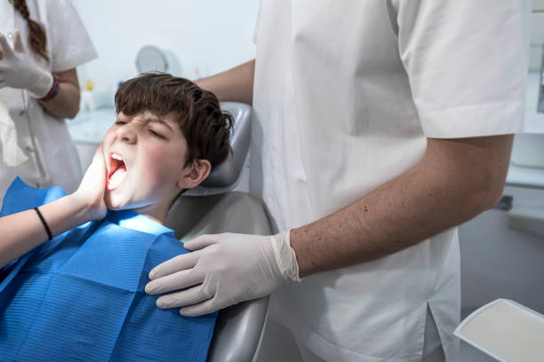 Best Emergency Tooth Extraction in Lindsborg, KS